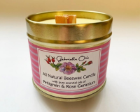 Candle by Gabriella Oils Petitgrain and Rose Geranium - A fresh and floral scent to naturally eliminate odours in the air.

Double wood wicks give the candle an extra-wide flame that gently crackles as it burns while perfectly carrying the exquisite scent of pure essential oils to fragrance the home for approximately 48 hours. Soot free, paraffin free, and fragranced with pure essential oils to guarantee a clean flame with no nasty chemicals or toxic fumes.

Handmade in small batches by Warrington based Business Gabriella Oils

200g NET.
7cm High. 8cm Diameter.